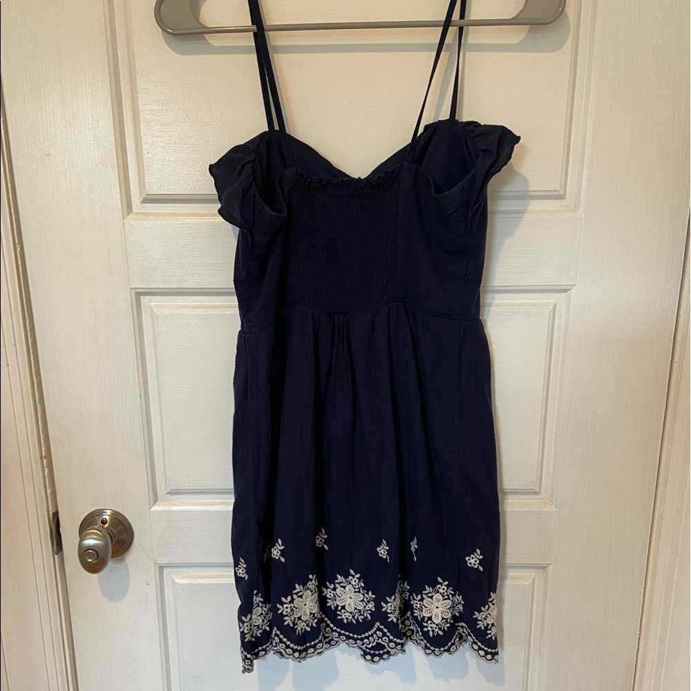 🌻 2 for $20 🌻 - City Triangles Dress